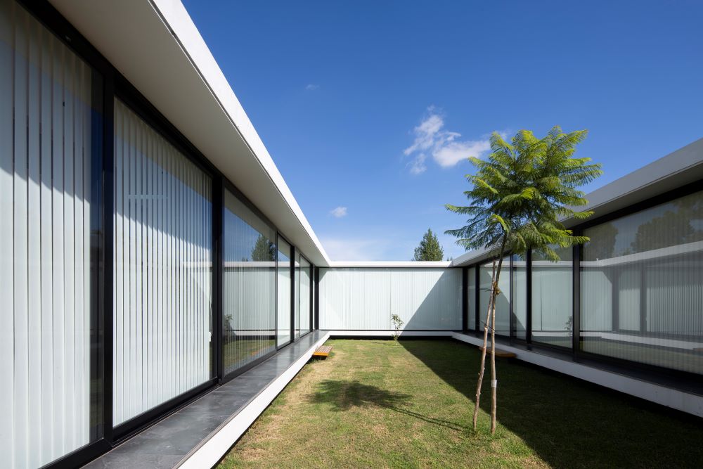 019_javier agustin rojas_cea casa fr_IMG_5792+91_high